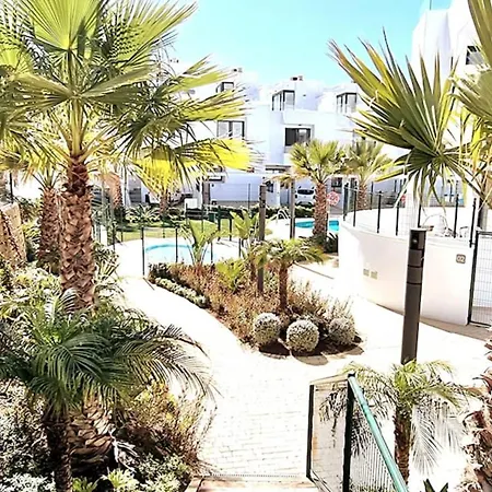 Modern Terrassed House Close * מאלגה