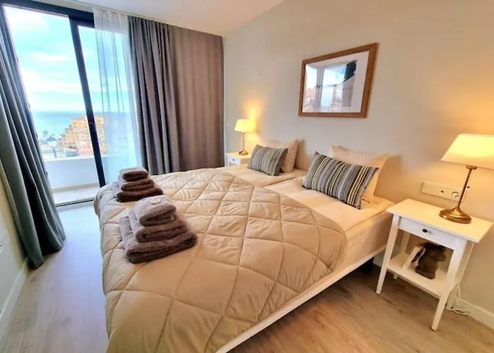 Modern Terrassed House Close * Малага