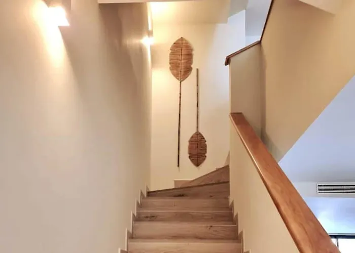 Modern Terrassed House Close Будинок відпочинку Малага